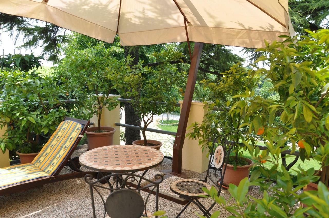 Relais Des Roches Bed & Breakfast Sona Ngoại thất bức ảnh