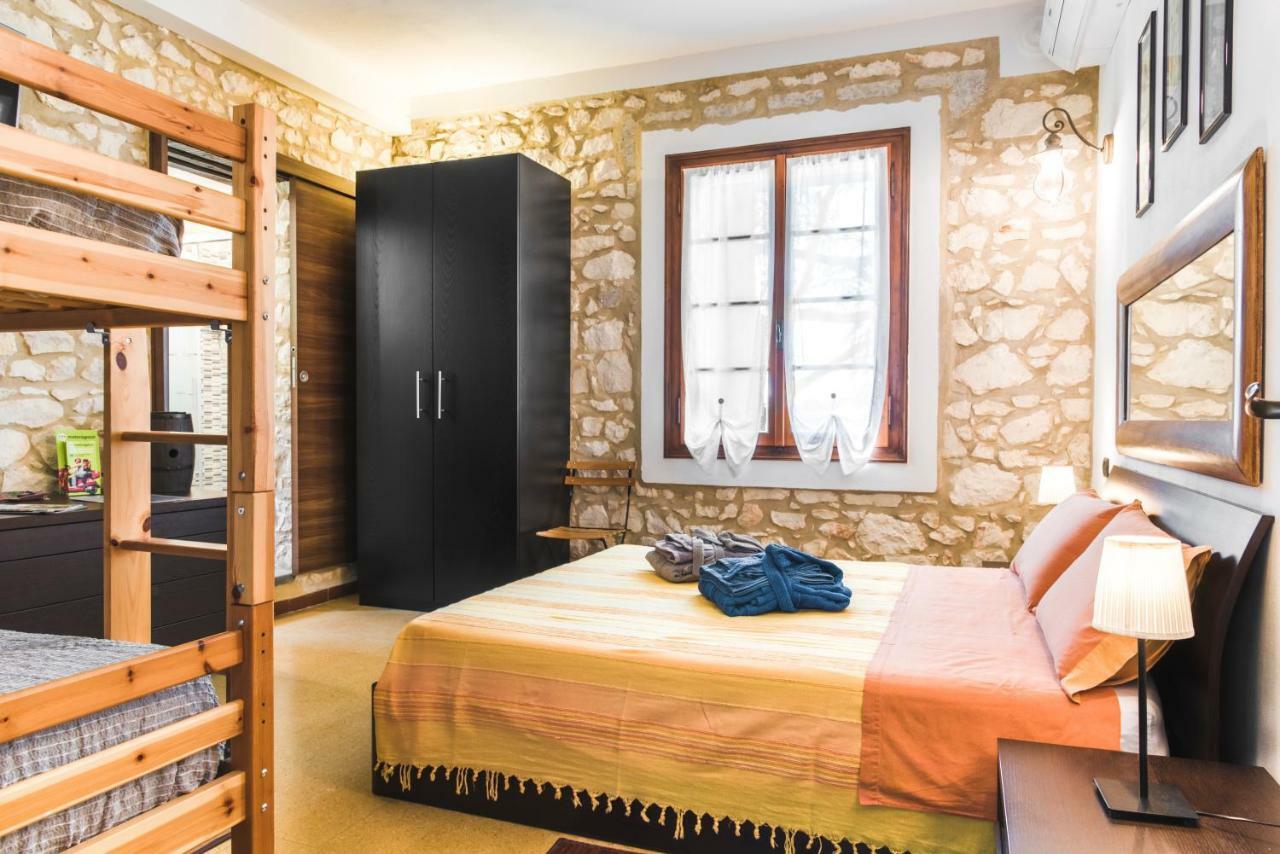Relais Des Roches Bed & Breakfast Sona Ngoại thất bức ảnh