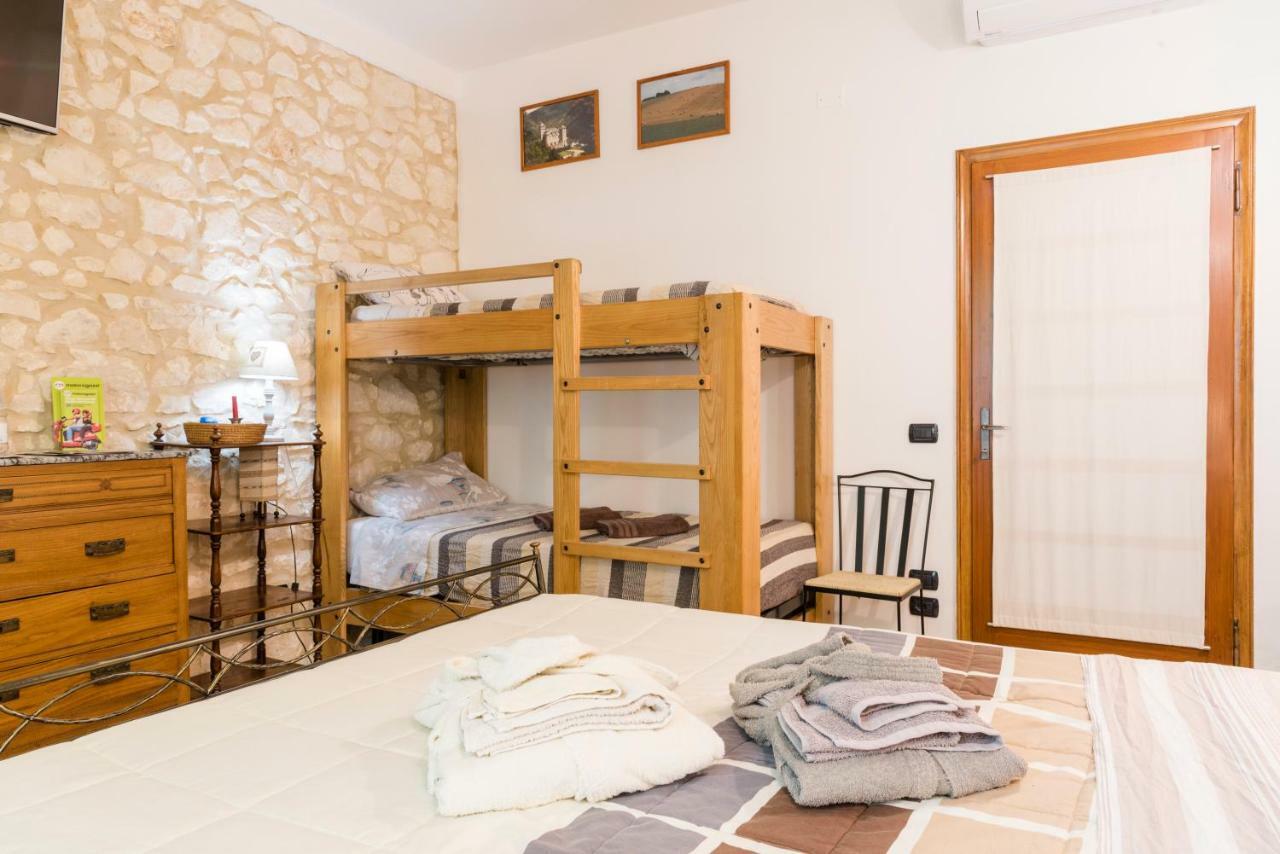 Relais Des Roches Bed & Breakfast Sona Ngoại thất bức ảnh