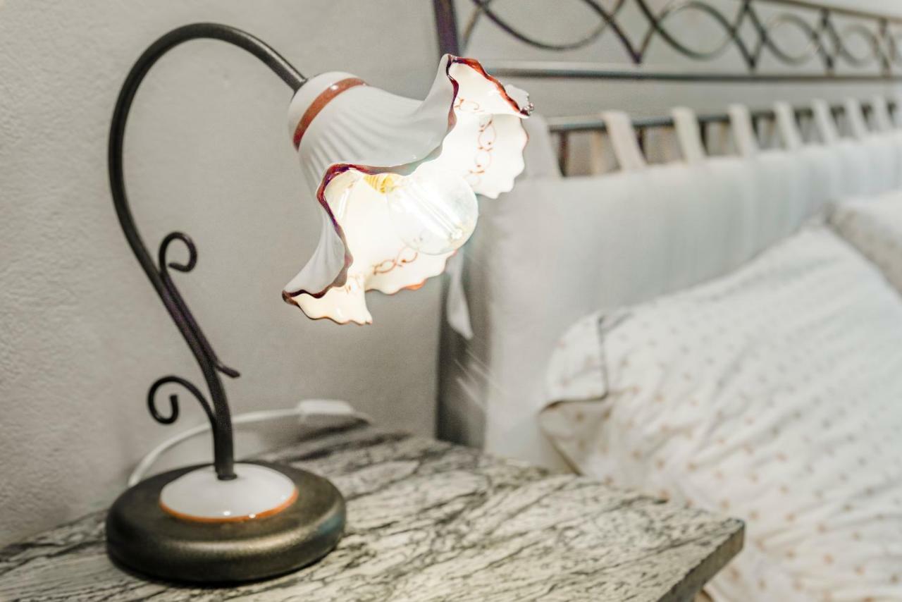Relais Des Roches Bed & Breakfast Sona Ngoại thất bức ảnh